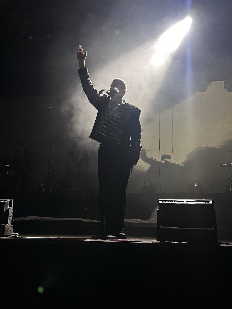 GO TO THAT YUNG LEAN SHOW GO TO THAT YUNG LEAN SHOW THIS SHIT CHANGED ME