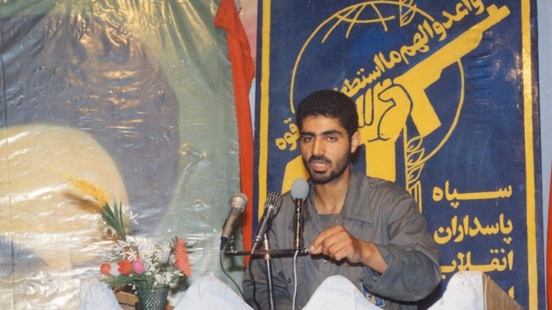 شهادت بسیار دردناک سردار بزرگ اسلام و فرمانده بی نظیر و شجاع همه را تکان داد او مردی بزرگ و کم نظیر و بسیار آگاه بود که نام او در تاریخ اسلام و جهان به عنوان سرداری بزرگ، باقی خواهد ماند...
(آیت‌الله مکارم شیرازی ۱۳۹۸/۱۰/۱۳)

هدیه به روح مطهر حاج قاسم و همه شهداء "صلوات"