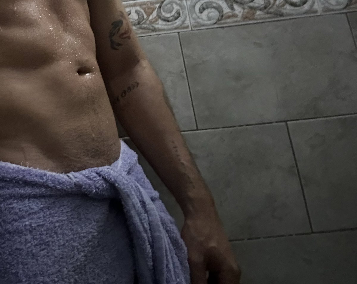 Rt y dm, luego me dan las gracias 😈