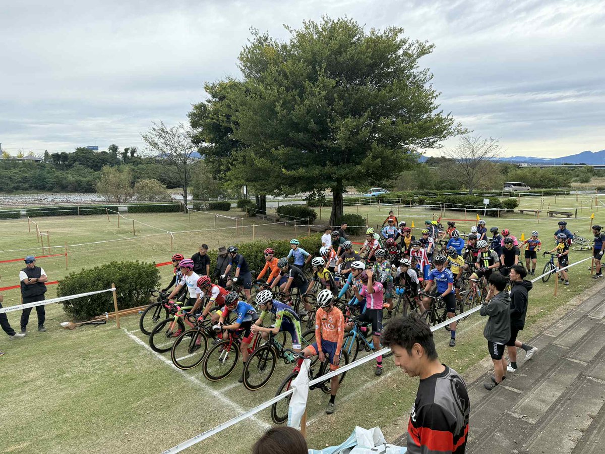 前橋CX ME2🥉

周りが昇進や結婚や子育て等の人生のタスクをこなす中、自転車ですら勝てない