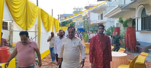 vinaybjpbihar's tweet image. सोनपुर विधानसभा, सोनपुर नगर पंचायत में वरिष्ठ नेता विकास सिंह जी के गृह प्रवेश समारोह में सम्मिलित होकर हार्दिक शुभकामनाएँ दी।
इस अवसर पर परिवार और शुभचिंतकों के बीच उनकी नई शुरुआत के लिए स्नेह और आशीर्वाद साझा किए।
#SonepurVidhansabha #SonepurNagarPanchayat #VikasSingh