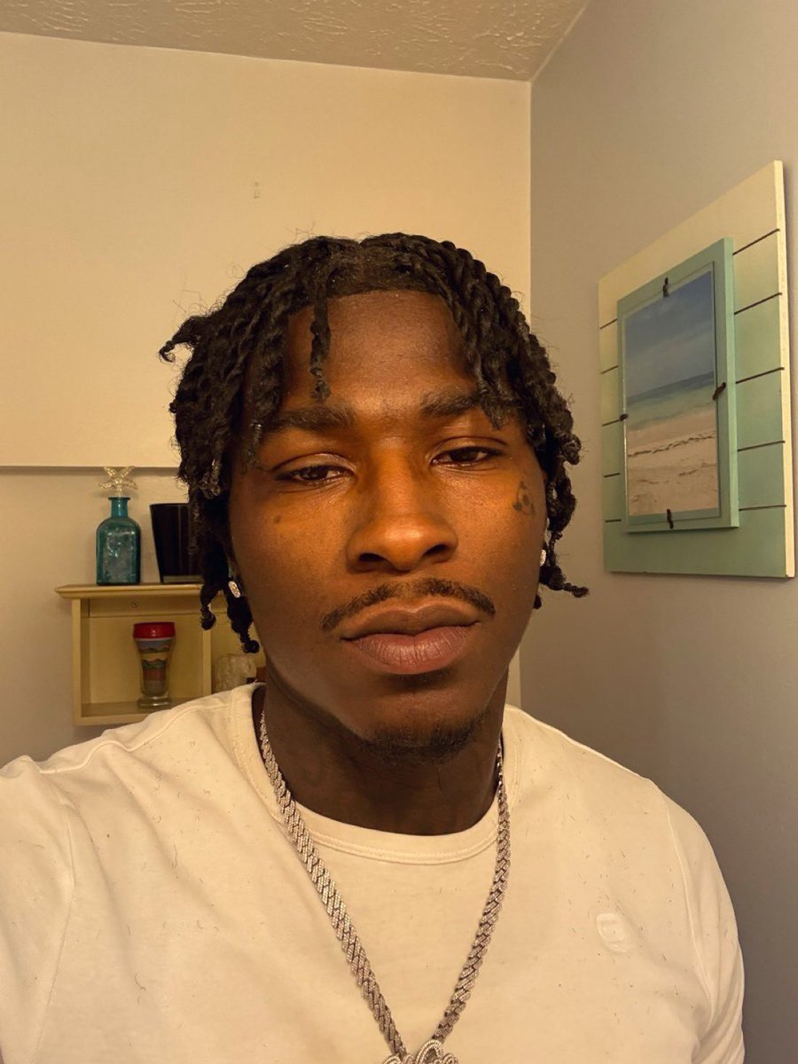 trillonstarrr's tweet image. mine mine mine mine 
#manifesting #threethreethree #love