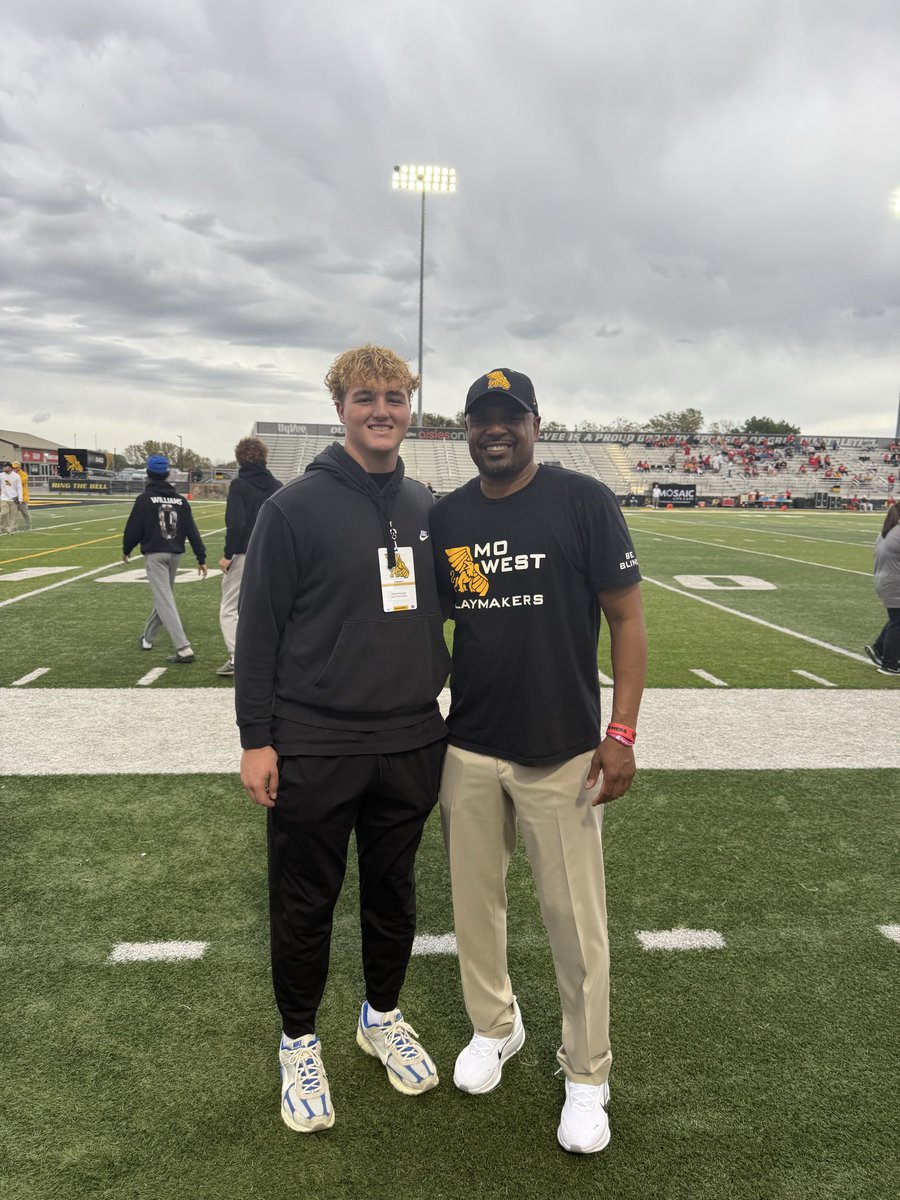 Had a great Gameday visit at Missouri Western! Thank you to <a href="/abellboys/">Aaron Bell</a> and <a href="/coachwintermwsu/">Matthew Winter</a> for the invite. Can’t wait to be back.

<a href="/coachWillieHorn/">Coach Willie Horn</a> <a href="/LSWTitanFB/">LSWTitanFootball</a> <a href="/CoachHoover/">Justin Hoover</a> <a href="/JPRockMO/">JP Rock</a> <a href="/PrepRedzoneMO/">Prep Redzone Missouri</a>