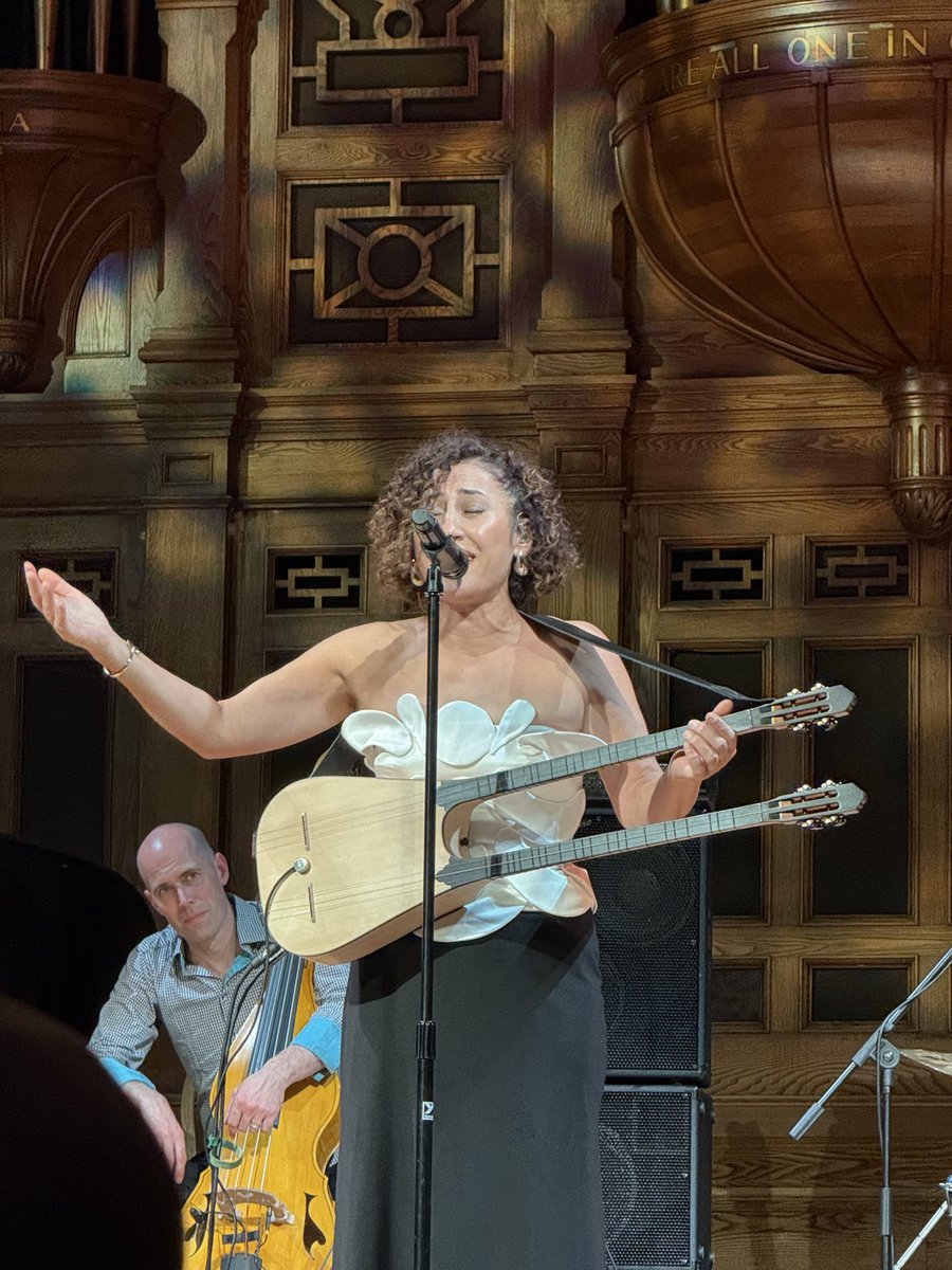 شەوێکی خۆش بوو🌺
<a href="/aynurdogan/">Aynur Doğan</a>