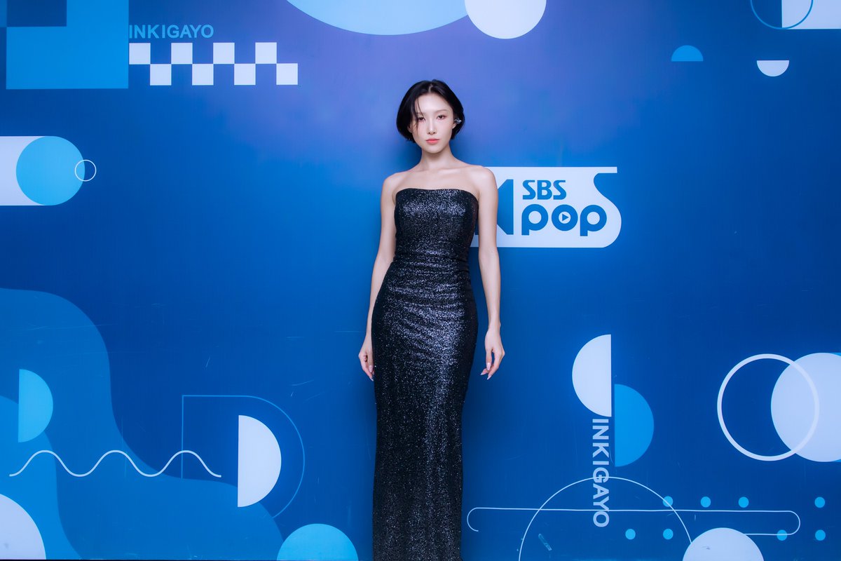 [👔] 251019 #착장인가

잠시 후 오후 3시!
#인기가요 에서 만나요❤

#화사 #HWASA #GoodGoodbye <a href="/OfficialPnation/">P NATION</a>