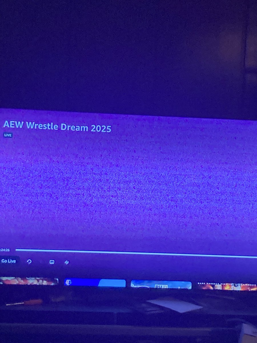 chief42's tweet photo. Exciting AEW main event on Prime video https://t.co/oTWCM5vUY9