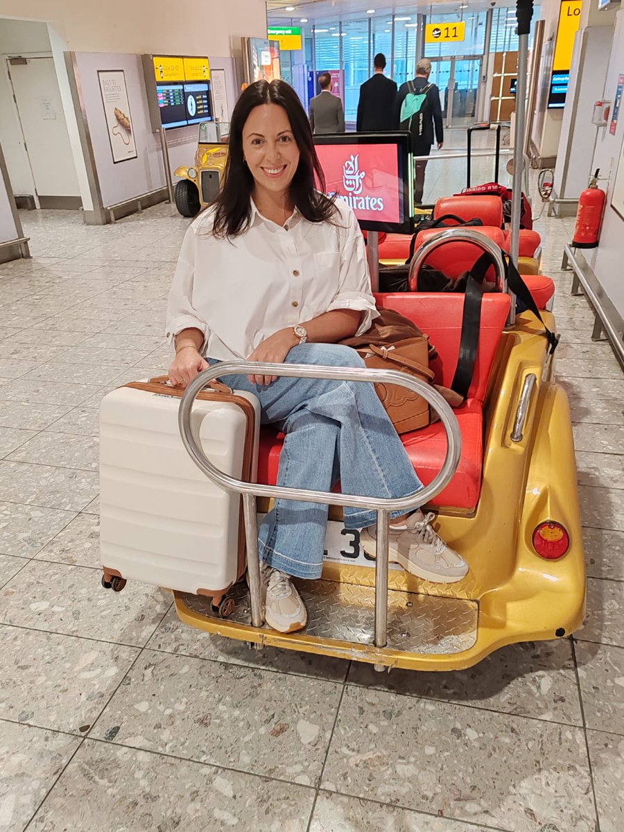 Absolutely unbelievable.

The steak and French red wine is superb.

Sensational is the only word I have.