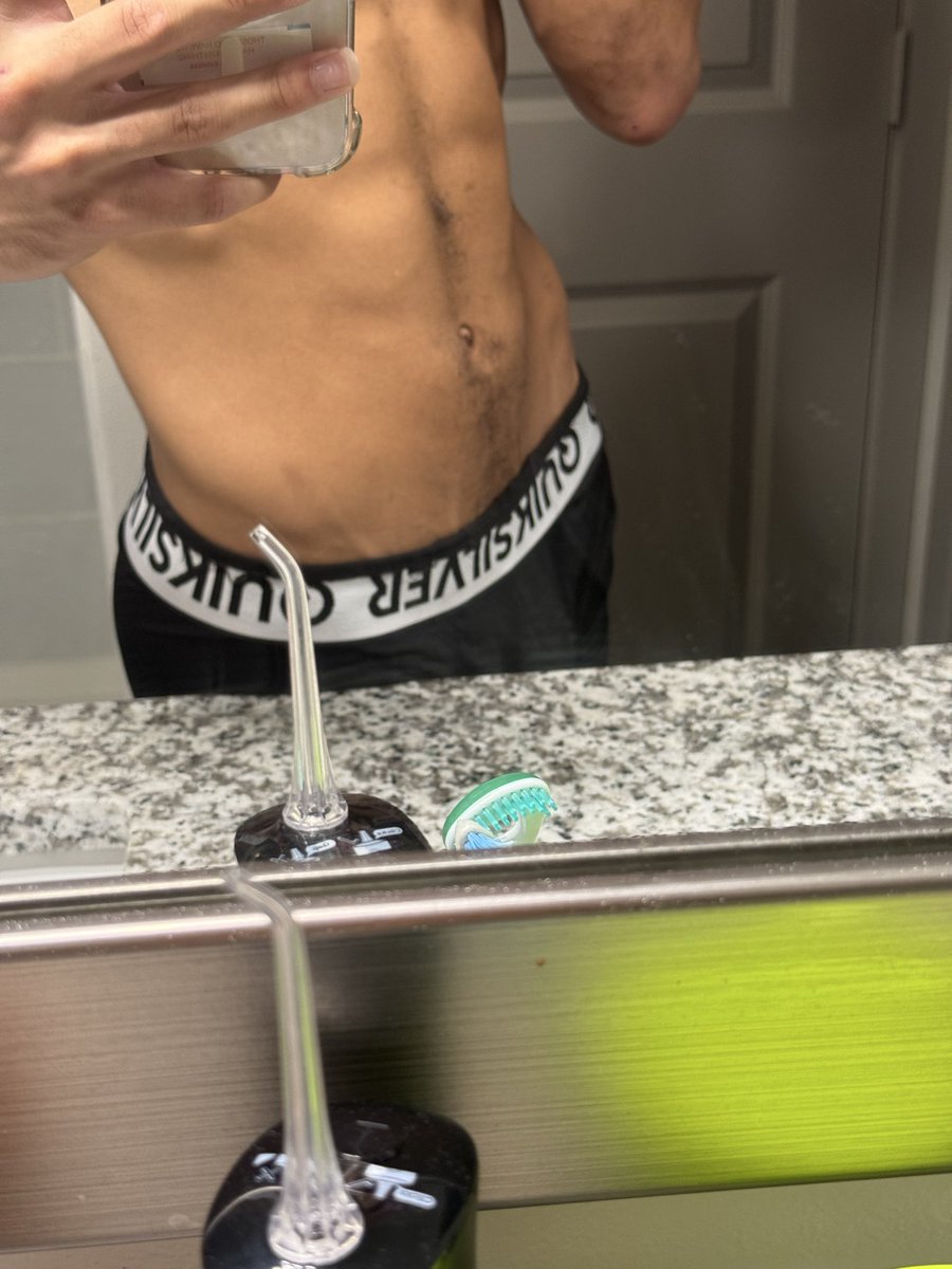 Alex31Hoann's tweet photo. 1st post… idk what I’m about to get into but have at it https://t.co/8lUvCb4GE7