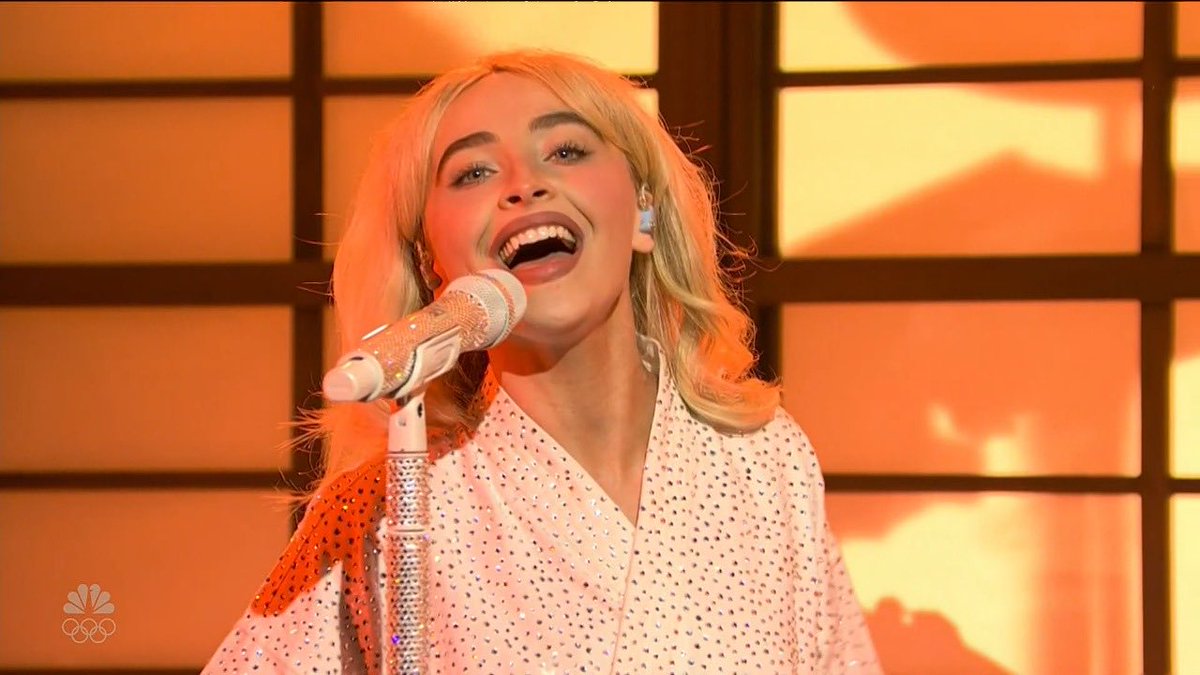 BuzzingPop's tweet image. Sabrina Carpenter performing “Nobody’s Son” live for the first time on #SNL.
