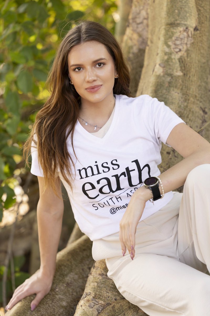 And the day has arrived
Today our 🇿🇦 Representative is flown to the Philippines as she carries our nations sustainability&amp; climate work, hearts of our people &amp; communities with her

Thank you to our airline partner <a href="/cathaypacific/">Cathay Pacific</a> who will be her carriage in the sky #MissEarth2025