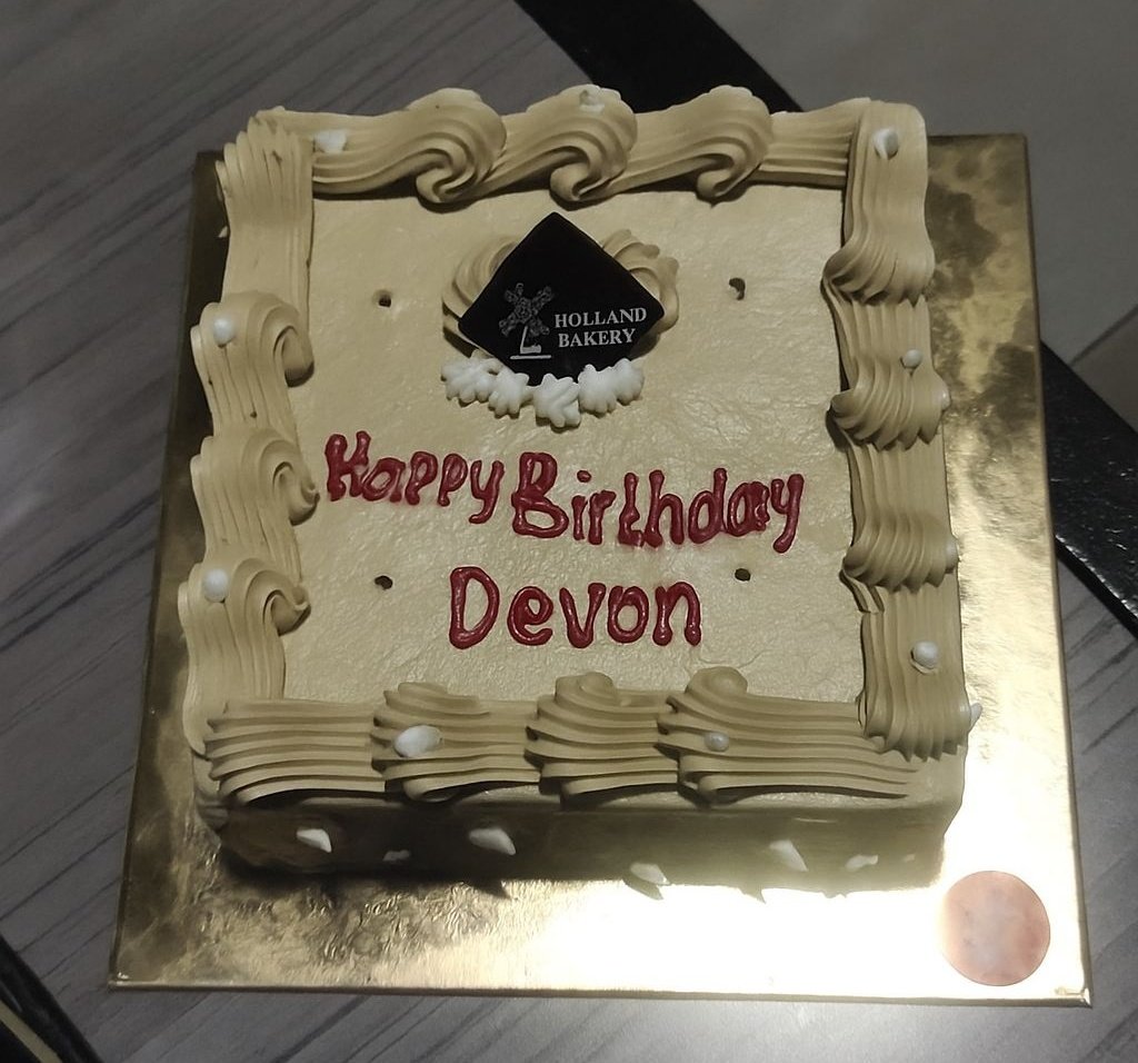 C i e l e s t i a tweet media