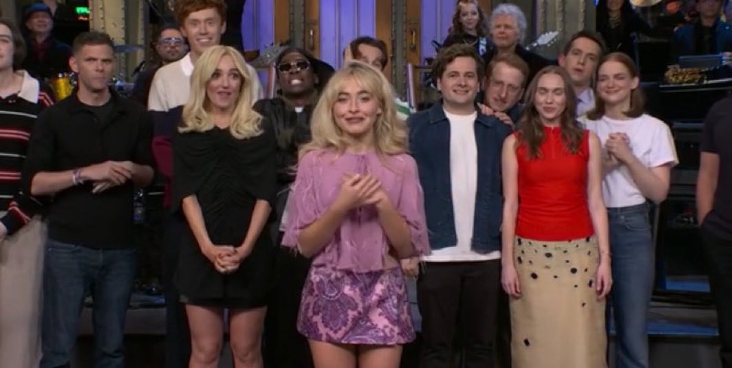 Sabrina Carpenter did so amazing doing double duty the talent she has is incredible! Hope she hosts again in the future 👏🏽❤️#SNL
