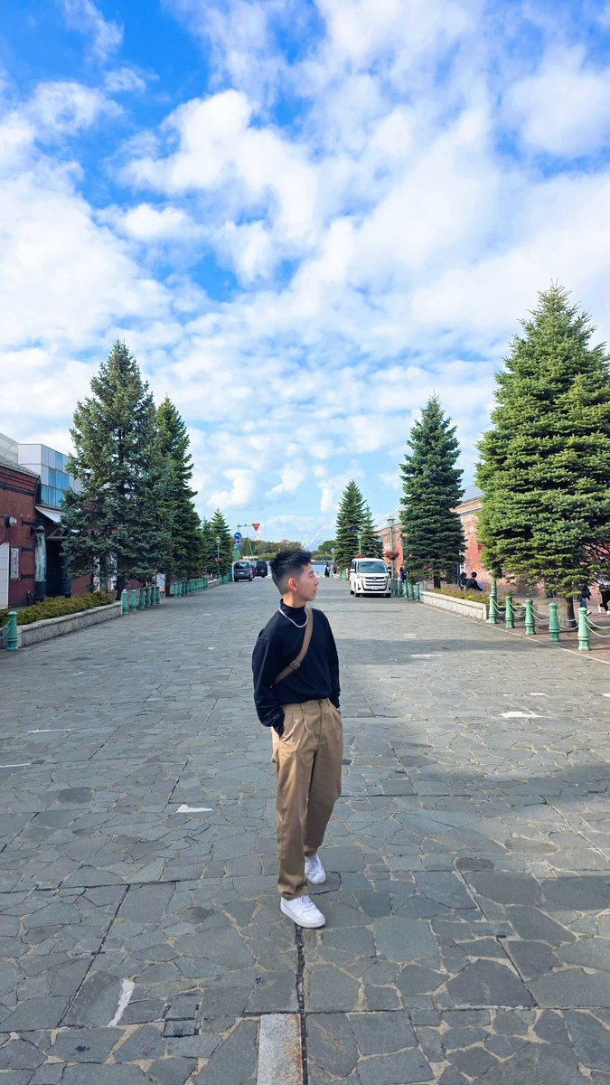 senhsiang1108's tweet photo. 日本天氣雖然乾，讓我幾度鼻涕都帶血，但環境街道真的讓我好愛 https://t.co/0T70LoS7po