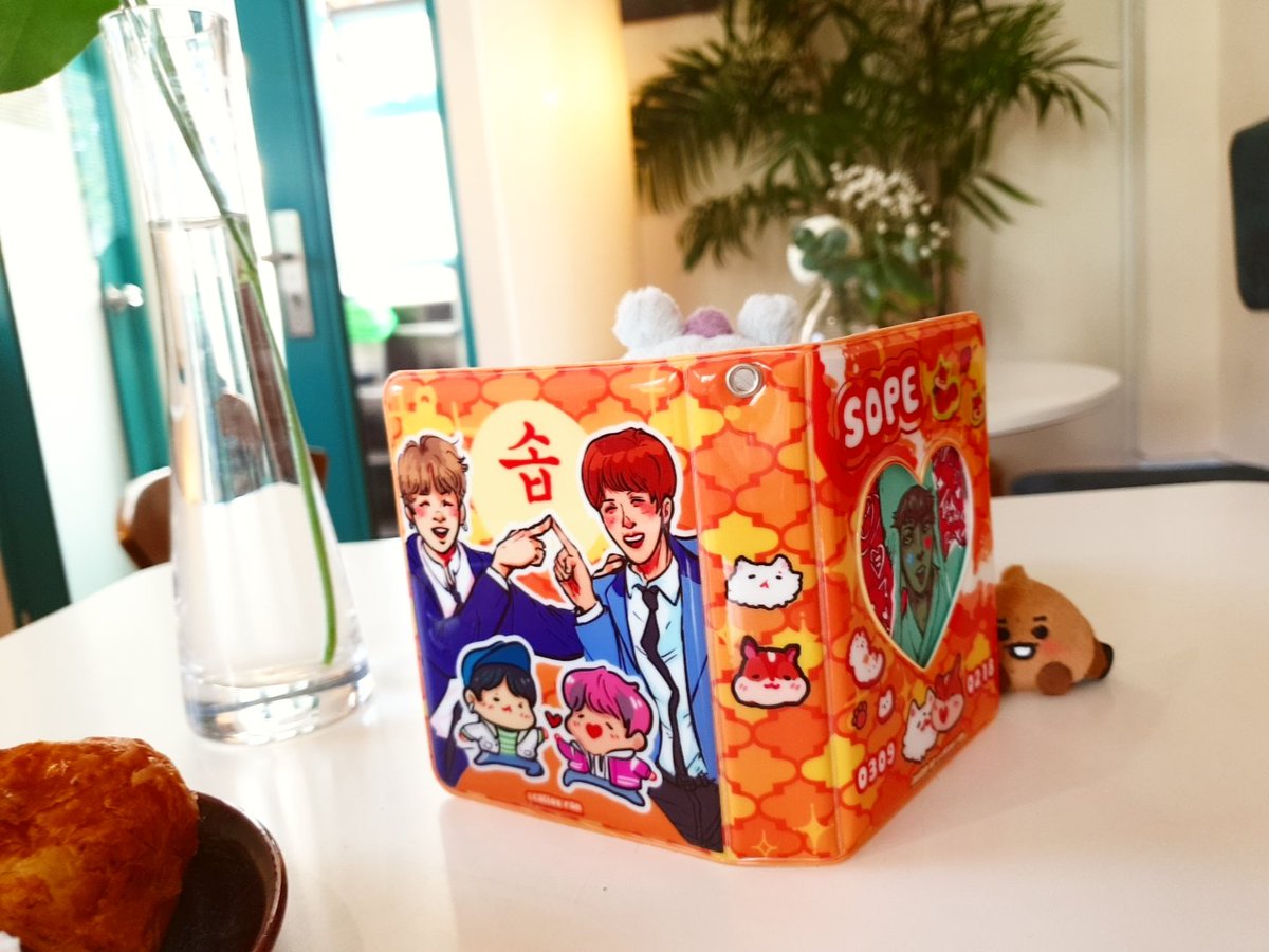 Callus131794's tweet photo. Sope mini collectbook 📙

< 32 card slots > https://t.co/KTpYlkwyM9