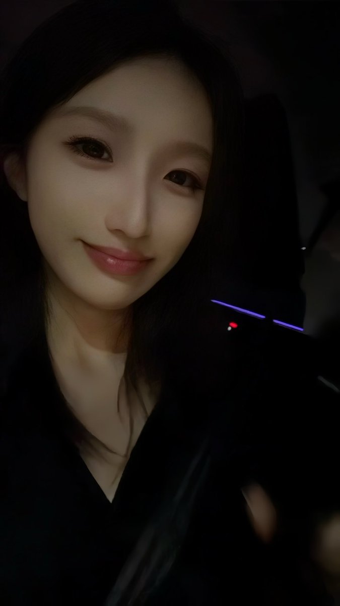 画这么精致的妆.就是让你们🐍脸的
#反差 #射屏