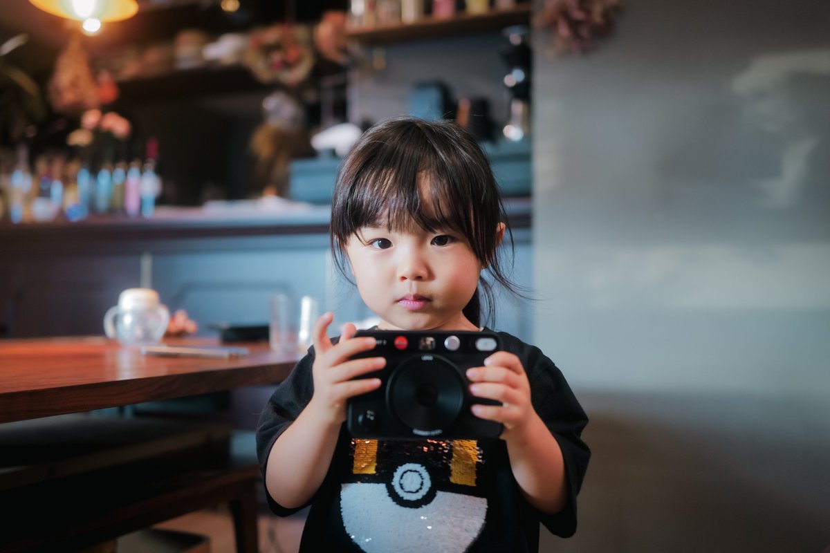 uto_ao's tweet image. ちしろ３歳 のパーティ💫
みんなからのプレゼントは 🍰📷🎹

#mynewgear #Leica #kawai