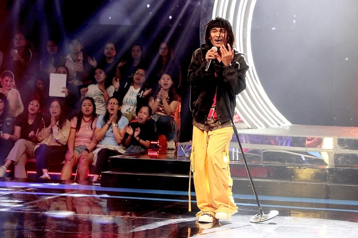 AllOutSundays7's tweet image. #AOSSundayPower din ang hatid ng #TheClash2025 Grand Champion, Jong in his rendition of 'Lihim!' 🤙🏻