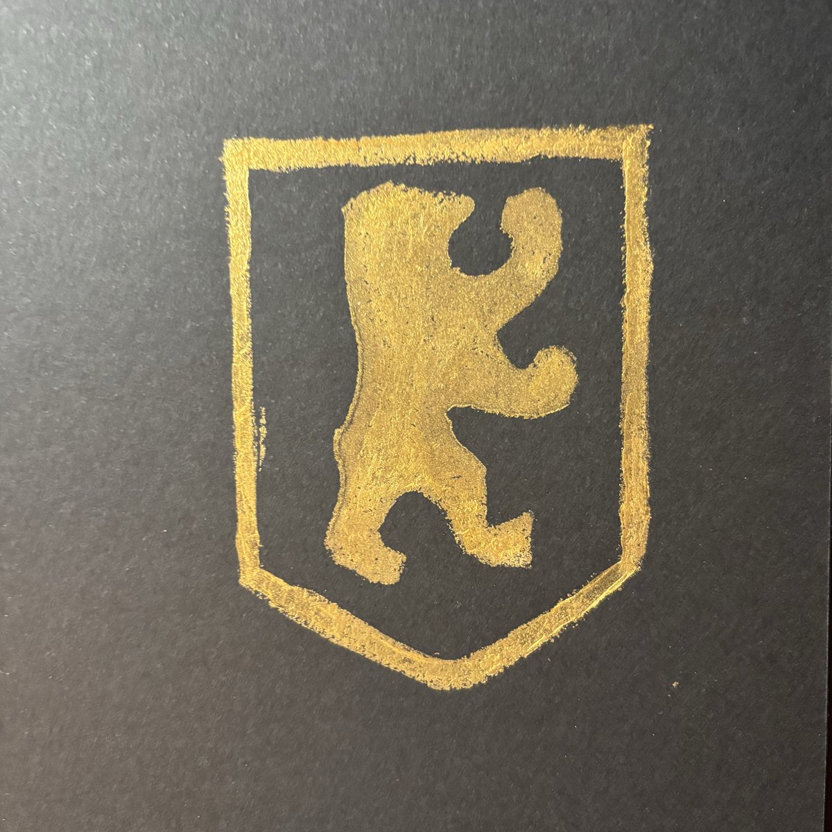 shadowgraphsart's tweet image. The gold lion of youth.
#printmaking #art