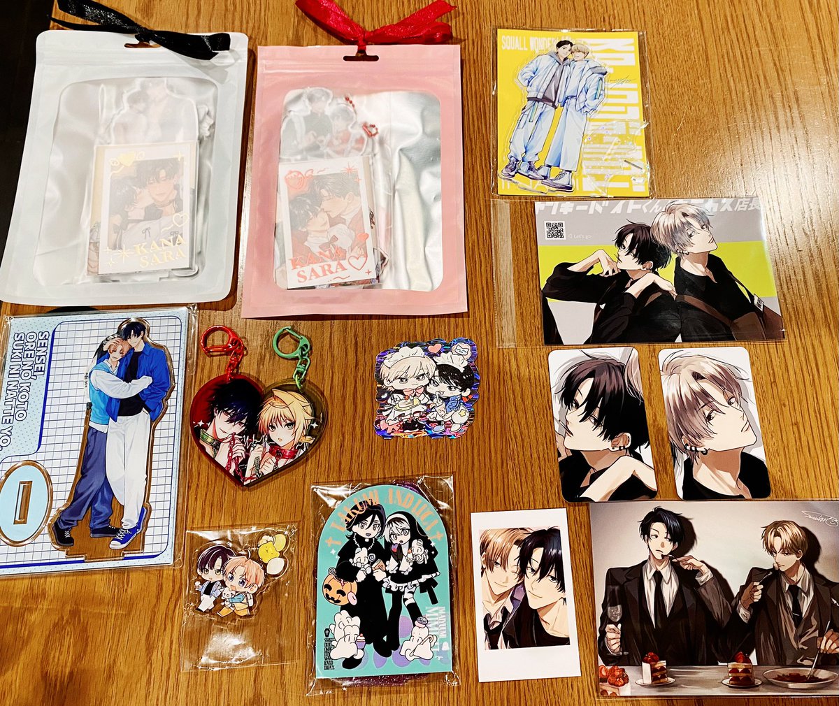 gy_fyu's tweet photo. グッズ、名刺など https://t.co/aDiIeFYqes