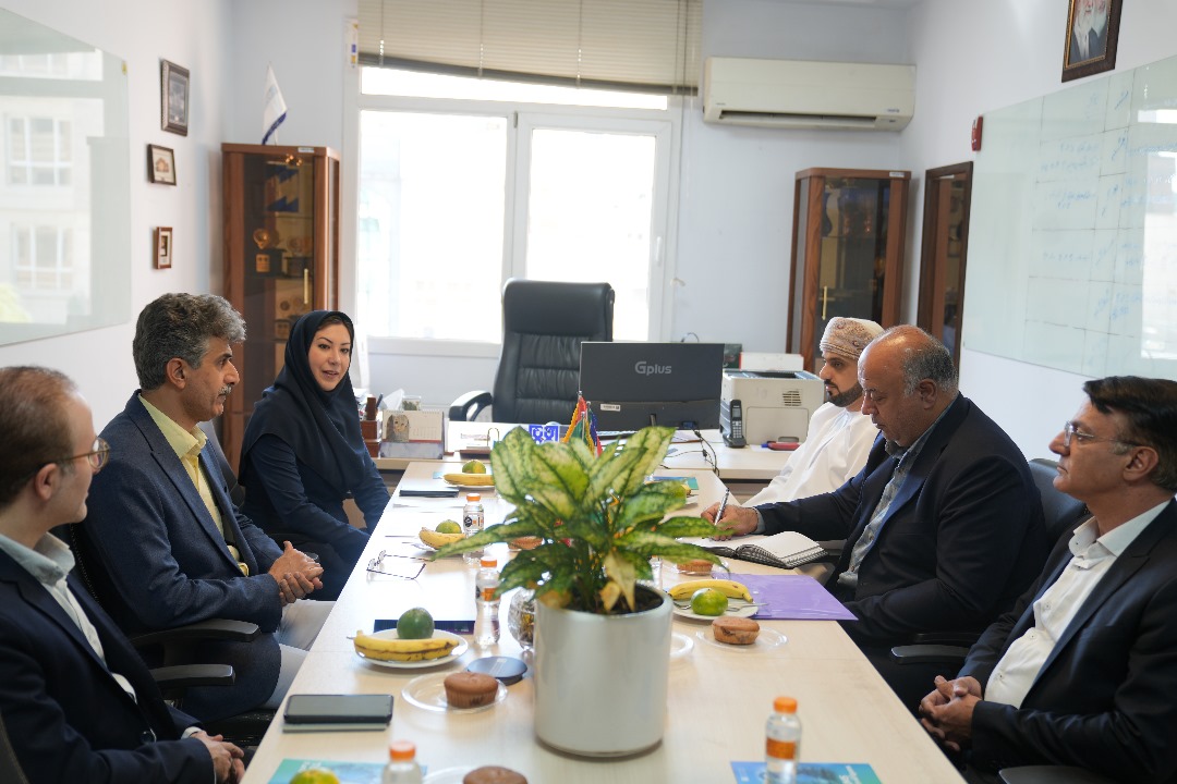 Director of International Affairs Development and Counselor &amp; Advisor to the Ambassador of Oman met to discuss recruiting Omani students, expanding international relations, and enhancing education and research.
Full article: international.tums.ac.ir/news/%D9%86%D8…
#tums #oman #international