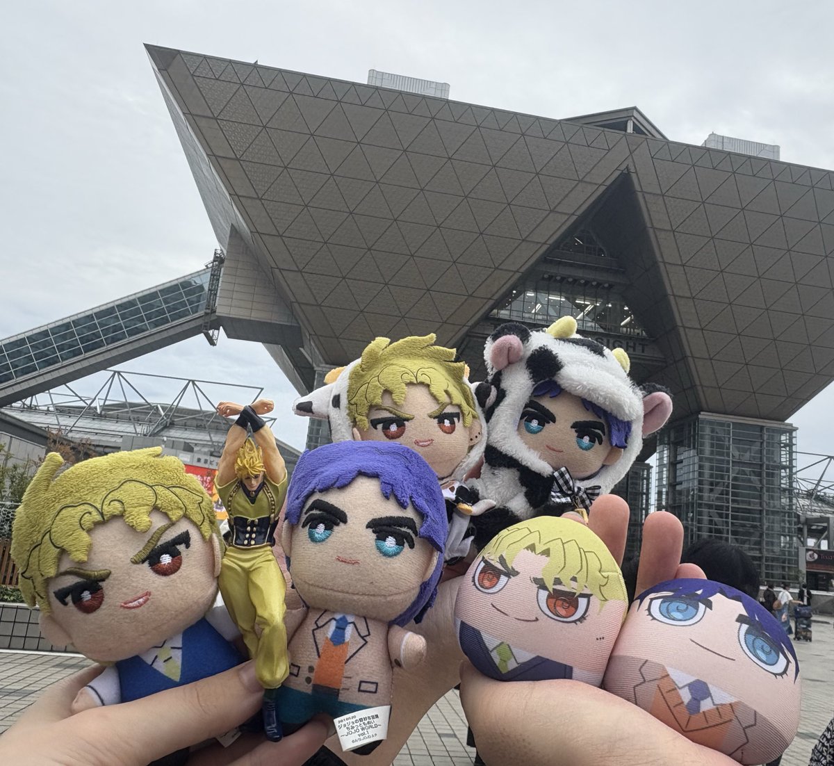 撤収しました！！！！ありがとうございました！！！！次は6月のオンリーで何か新刊出します！！！！！