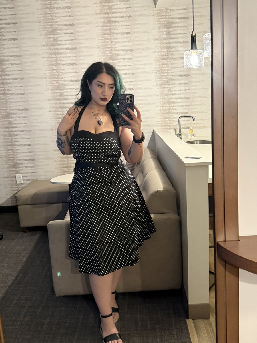 poopypenguin333's tweet image. Anyways I’m due for a baddie dump #prochoice