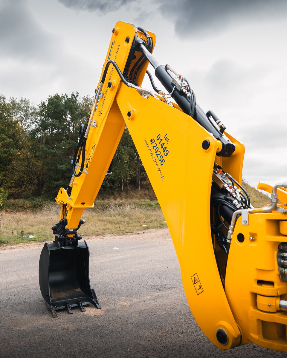 Watling_JCB's tweet image. Sunday appreciation for the JCB 3CX.
Precision. Power. Proven performance.
Built to perform, built to last, built the JCB way.

📞 01162 863621
📧 enquiries@watling-jcb.com
🌐 watling-jcb.com

#JCB #3CX #JCBBackhoe #JCBEngineering #BuiltToLast