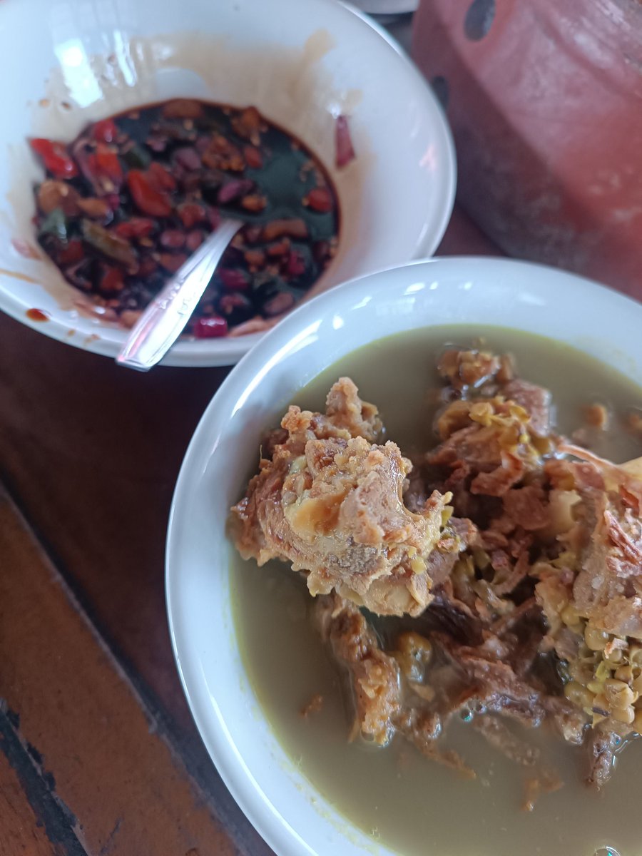 Mendadak Gule Kacang Ijo. Waaah tempe goreng nya ketinggalan... 
#MaksiApa
#KulinerPekalongan
<a href="/arieparikesit/">#KelanaRasa</a> <a href="/rizrizkyamalia/">ulil🍉</a>