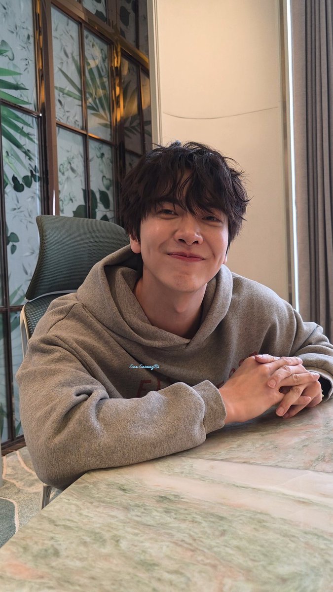 หนุ่มเสื้อเทา น่ารักจังเลยครับ

MAXKY ON THE SEA 🏖️

#ITSSKINxMaxkyPrivateTrip
#maxky_rp #แม็กกี้รชต <a href="/maxky_rp/">แม็กกี้ อันเดอร์สกอ อาร์พี</a>