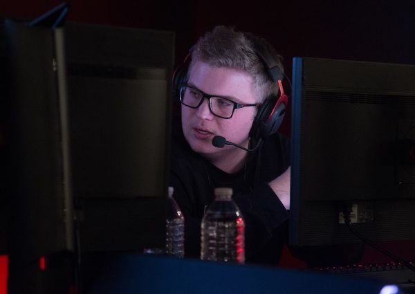 Alex Jackson has been cast in a minor role in The Dink Movie.