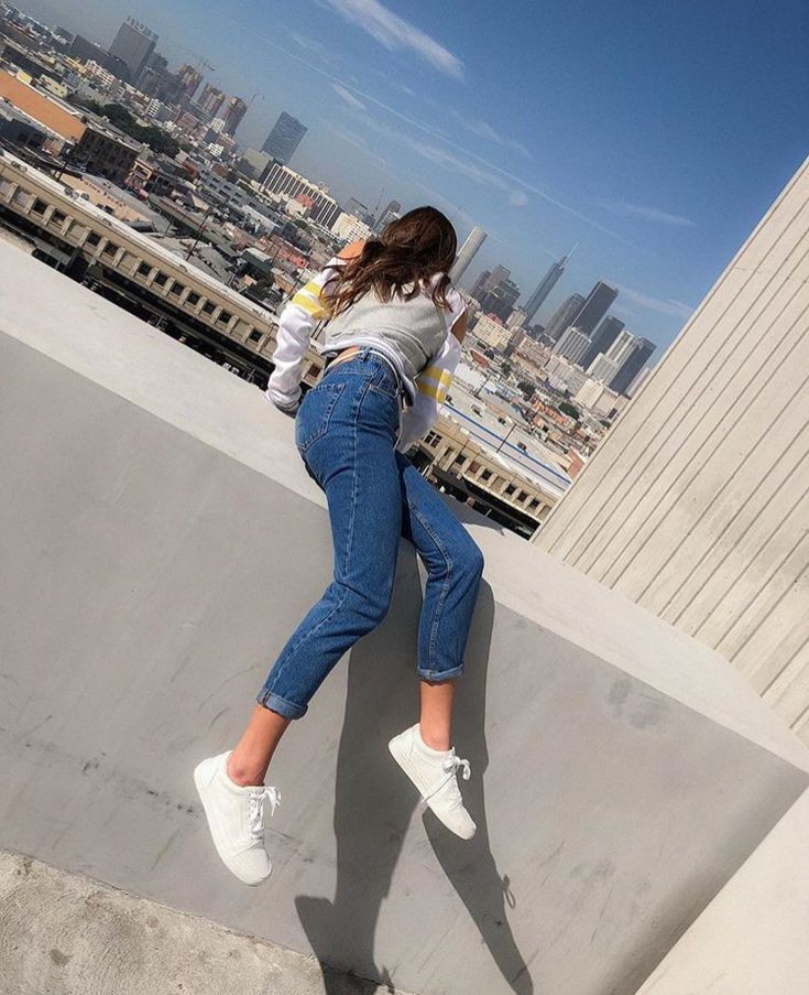 TheresiaBaby's tweet image. ME, checking my crypto #chart, getting rebound from above 👀🏁