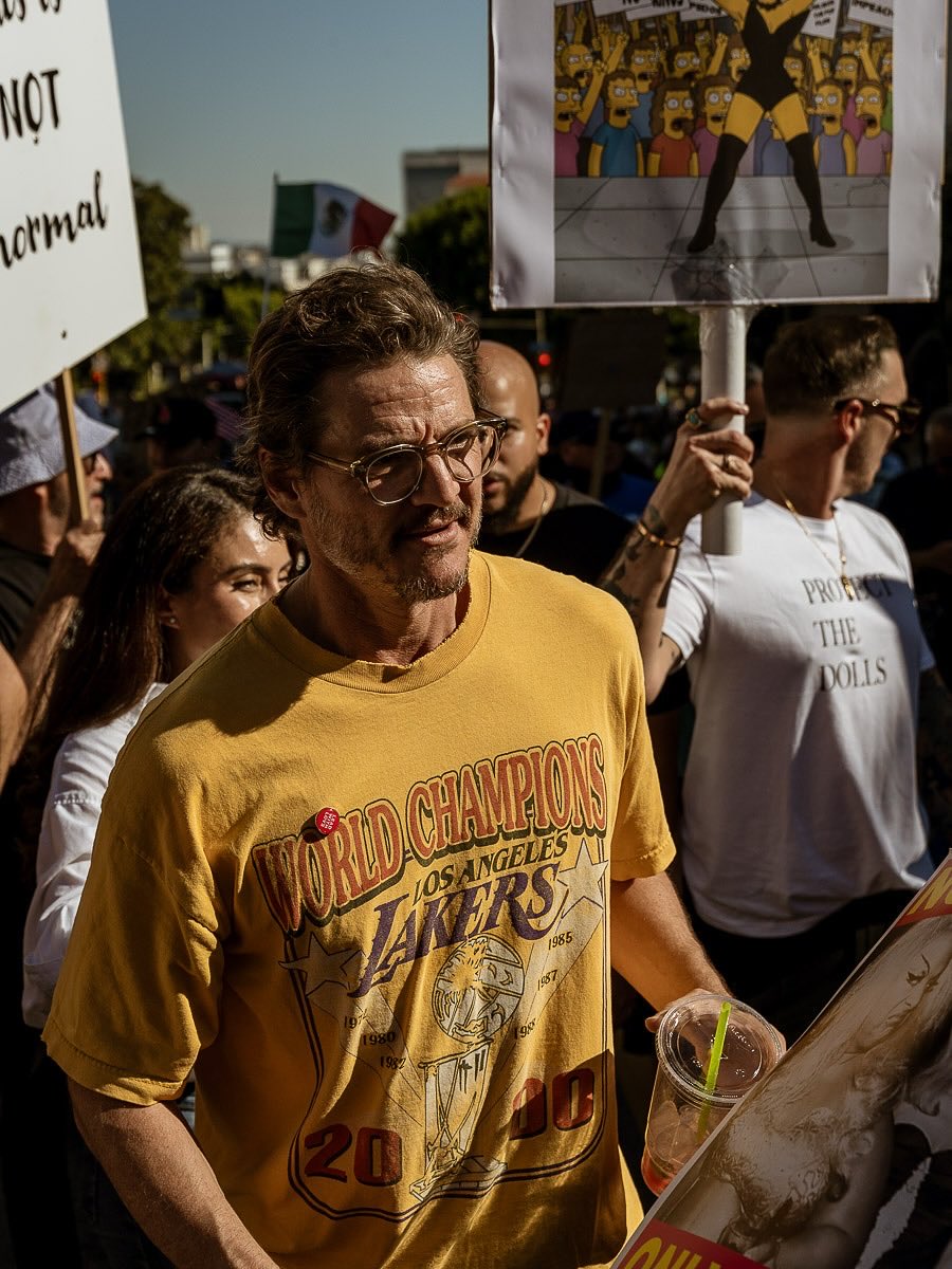 pascalcoded's tweet image. hot people defend democracy
