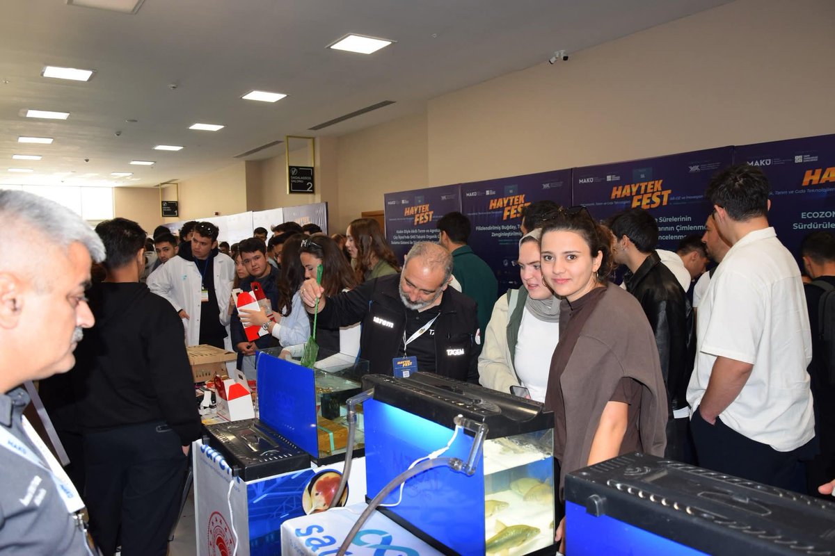 TAGEM Enstitüleri HAYTEKFEST 2025’te Yerini Aldı! 🌿

Burdur’da Mehmet Akif Ersoy Üniversitesi ev sahipliğinde, 16–18 Ekim tarihleri arasında düzenlenen HAYTEKFEST 2025 – Hayvancılık, Tarım ve Gıda Teknolojileri AR-GE ve İnovasyon Festivali, tarım ve hayvancılık sektörünün