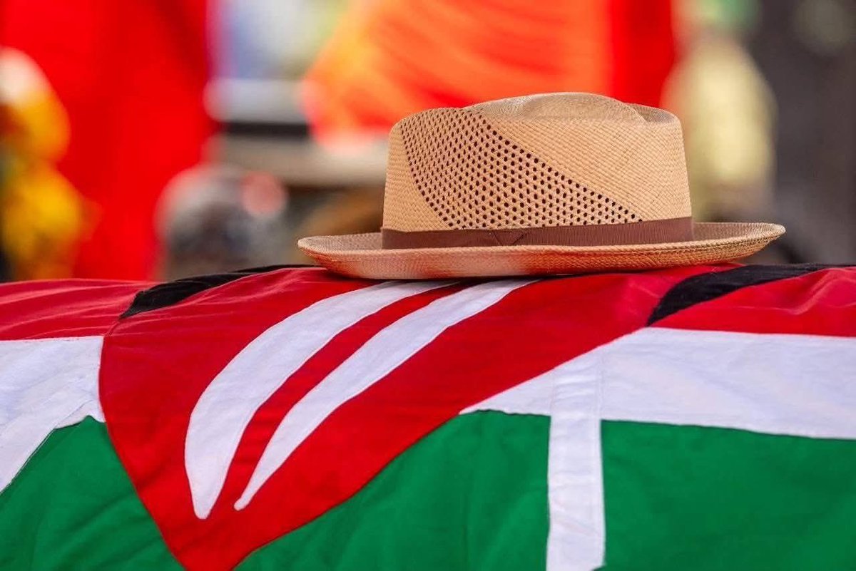 Days may have passed, but the pain of loss lingers. <a href="/HakiKNCHR/">KNCHR</a> Chairperson Claris Awuor Ogangah visited the home of Rt. Hon. Raila Odinga to offer heartfelt condolences and stand with the family in this moment of grief.🕊️