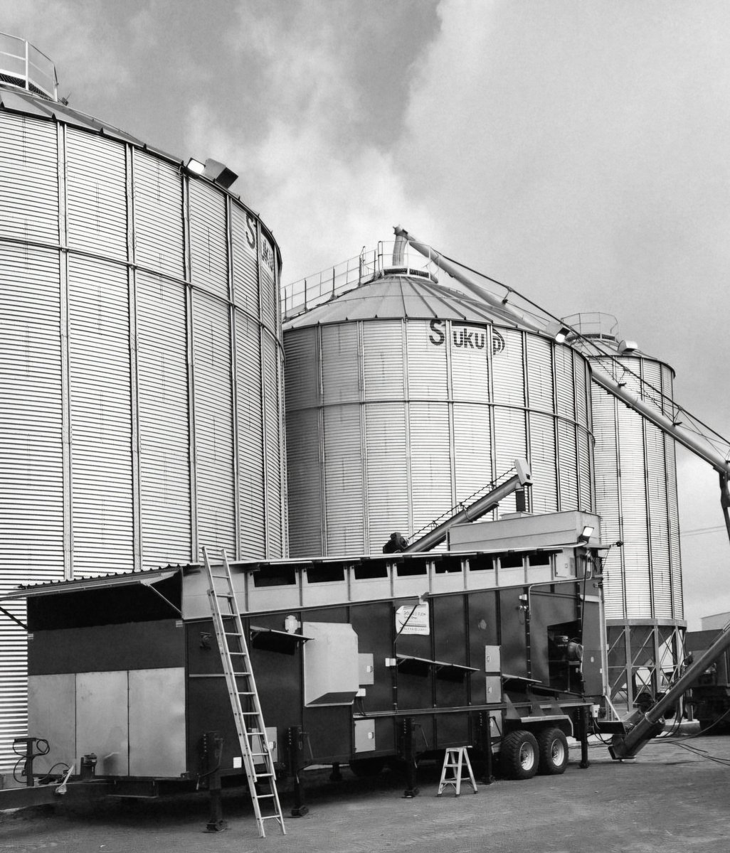 Off and running - Chris is in Hopetoun this next few weeks - he has a fairly full schedule however we are always ready to come and chat - orders coming in for 26 deliveries. ##australianfarming