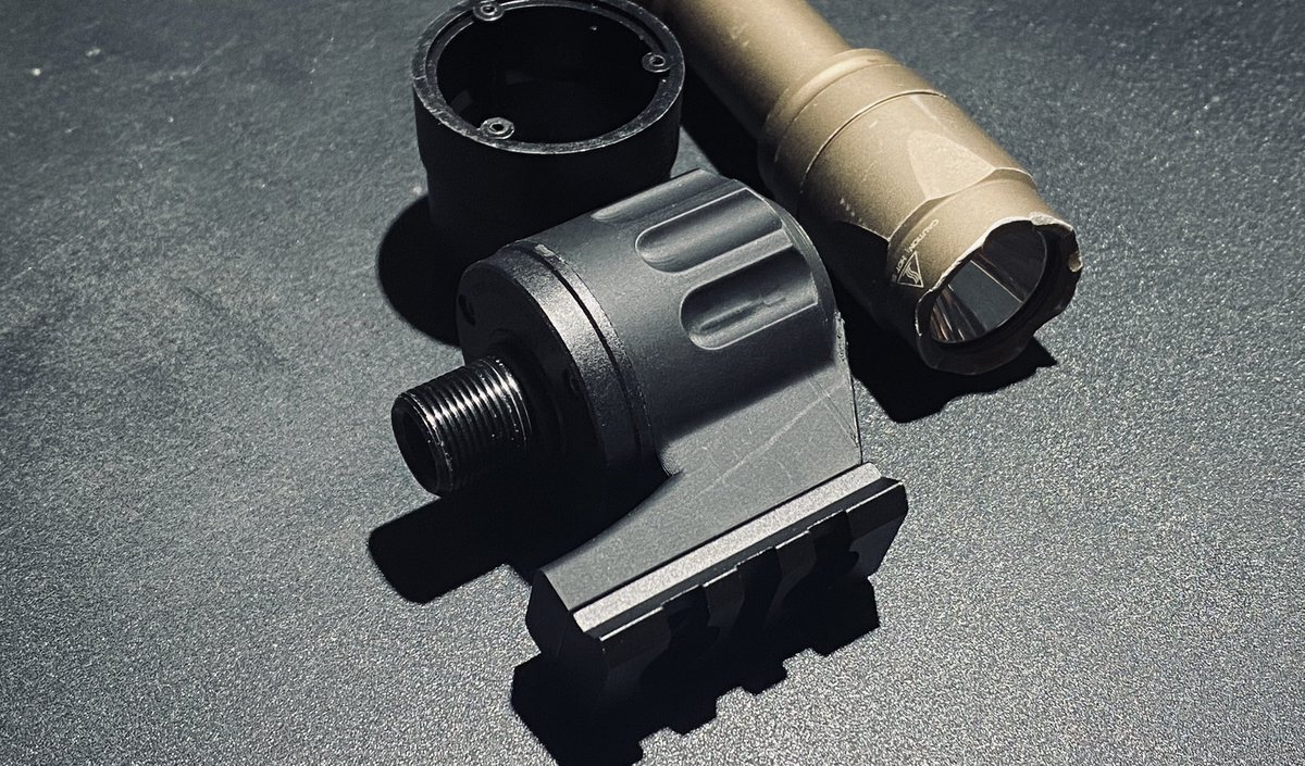 ripya_cat's tweet photo. 完成しました。mp5標準マウントアタッチメントにレールを追加するモジュール。

なんかすっごいカッコいい… https://t.co/jecJY7yUht