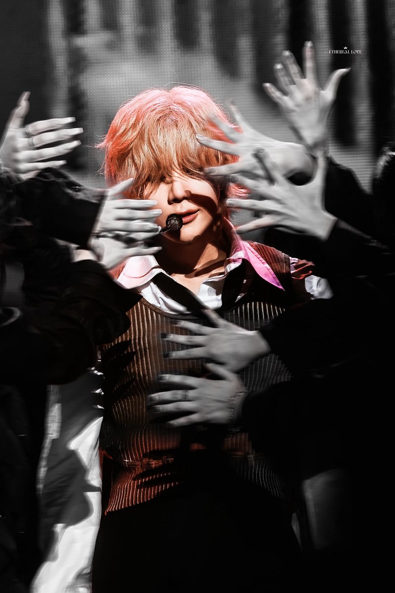 Ethereal_718's tweet photo. 2025 Dingo Music Concert
<Killing Voice>

𝕮𝖗𝖎𝖒𝖎𝖓𝖆𝖑🩸🩸🩸
 #태민 #TAEMIN #テミン #泰民 https://t.co/VCTzlkfRoK