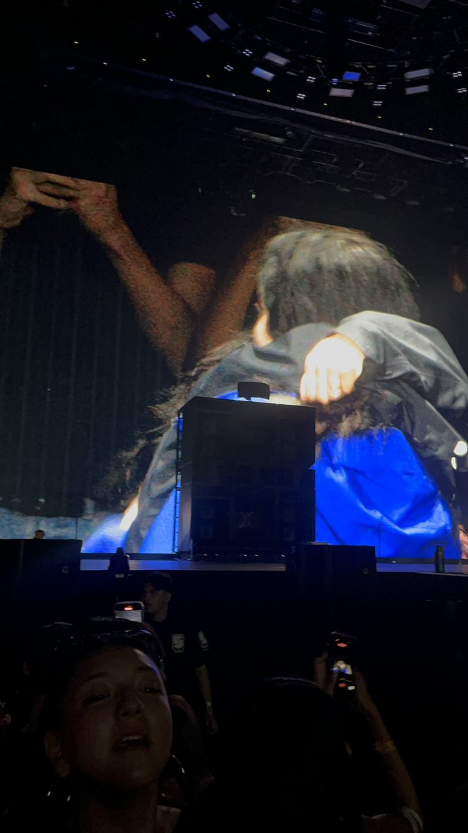 o_tunel's tweet image. A CHARLI E A LORDE JUNTAS NA ULTRASOUND TOUR PQP VEYR 😭😭😭 #lorde #UltrasoundWorldTour #charli