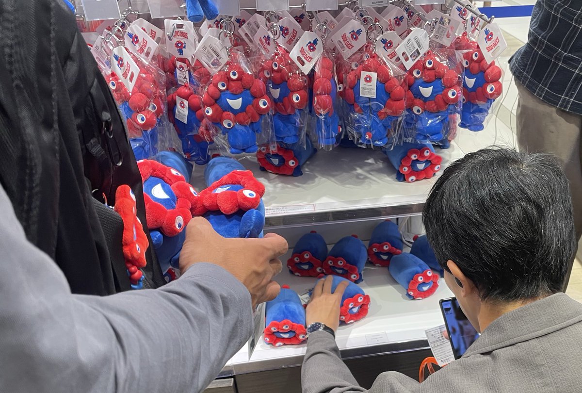 大丸パビリオンすごく混んでた😇