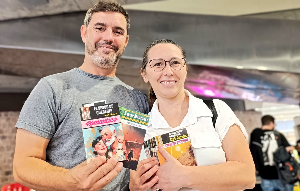 Ayer fue un grand día en Star Fans de el Fossat del mercat de Sant Antoni 😘
Hoy estamos de 10 a 15. Es GRATIS. Pásate 😚