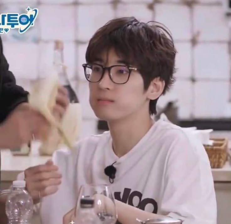 꼬순내 폴폴 고양이