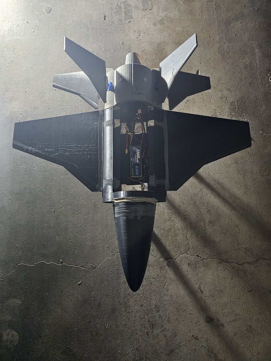 Ryan_shelton91's tweet photo. Rear forks are rubbing causing the aircrafts wheel to lock-up and not move. Ordering an f35 land gear set ππͺ½
#Sheltechllc #SpaceX #science #engineering #prototyping #development #usa #aerospace #diy https://t.co/drgCUof8YU