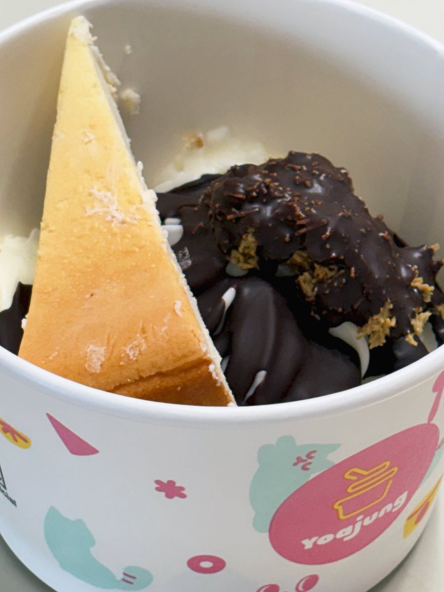 cin_n4's tweet image. 🍨🍫 요아정 빠삭두바이 초코쉘 ꪔ͈̮