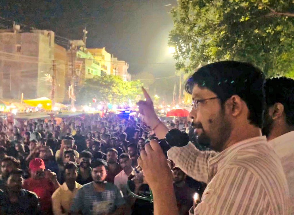 <a href="/AnupamConnects/">Anupam | अनुपम</a> भैया को 2018 CGL घोटाले के समय से जानता हूं,आंदोलन में,सोशल मीडिया पर और व्यक्तिगत रूप से मिला हूं। युवाओं के हक के लिए बिना कहे उपलब्ध हैं। 
प्रतिनिधि चुने जाते हैं तो युवाओं की आवाज बनेंगे।