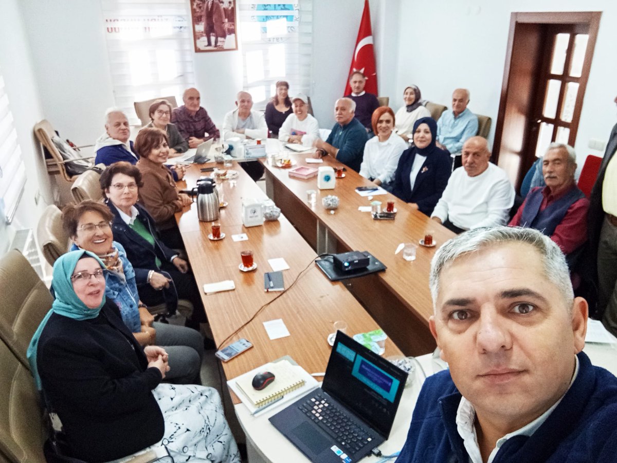 Kuşlukta Yazarlar tweet media