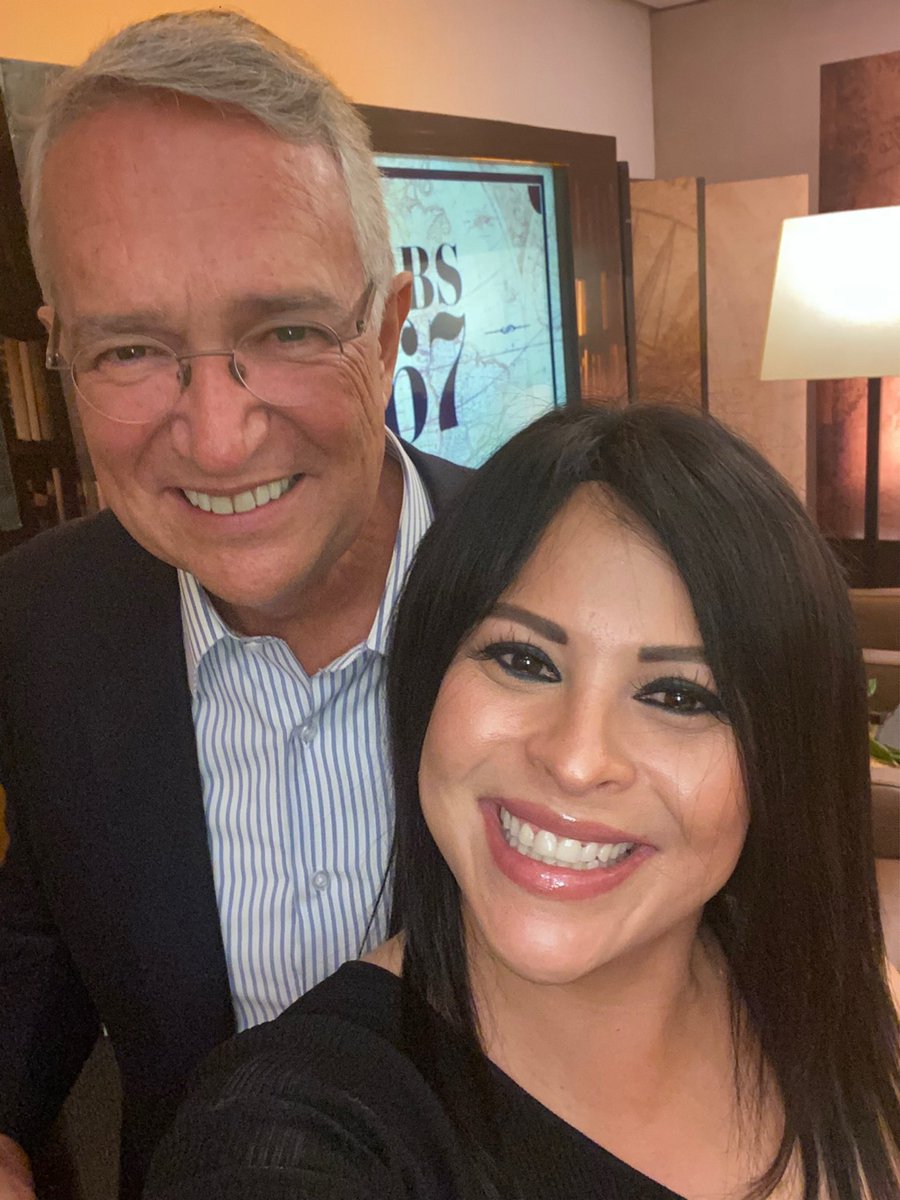 Feliz cumpleaños, Tío Richie <a href="/RicardoBSalinas/">Don Ricardo Salinas Pliego</a> 
De corazón deseo que esta nueva vuelta al sol esté acompañada de salud y bendiciones, que sus deseos se hagan realidad y que tengamos más tío Richie para rato! 
🥳 🎂 🍰 🎈 🎁 🫂 

Un fuerte abrazo!! 🤗 
Que viva la libertad! 🫡