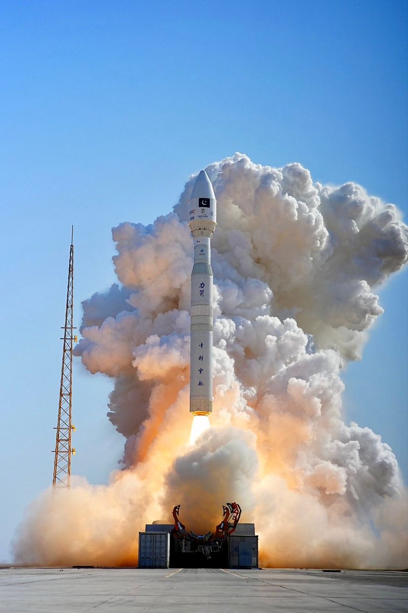 TheFourthMargin's tweet photo. Congratulations 🇵🇰
Pakistan has successfully launched its first hyperspectral satellite, HS-1, into space.
Long live Pak-China Friendship ❤
#HS_1 https://t.co/P0RUlf0PVu