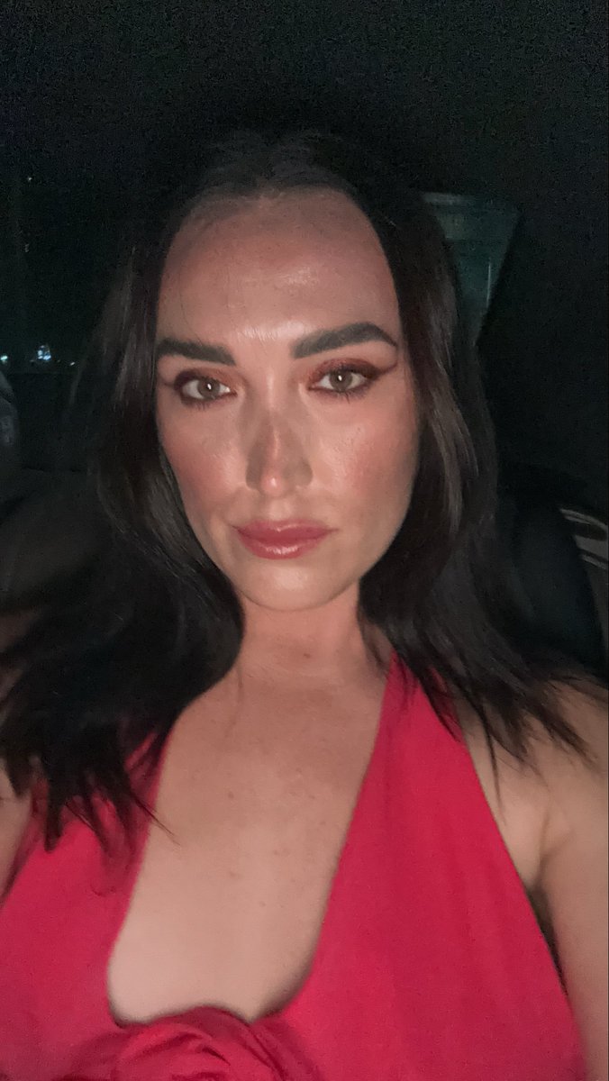 Fern Wise tweet media