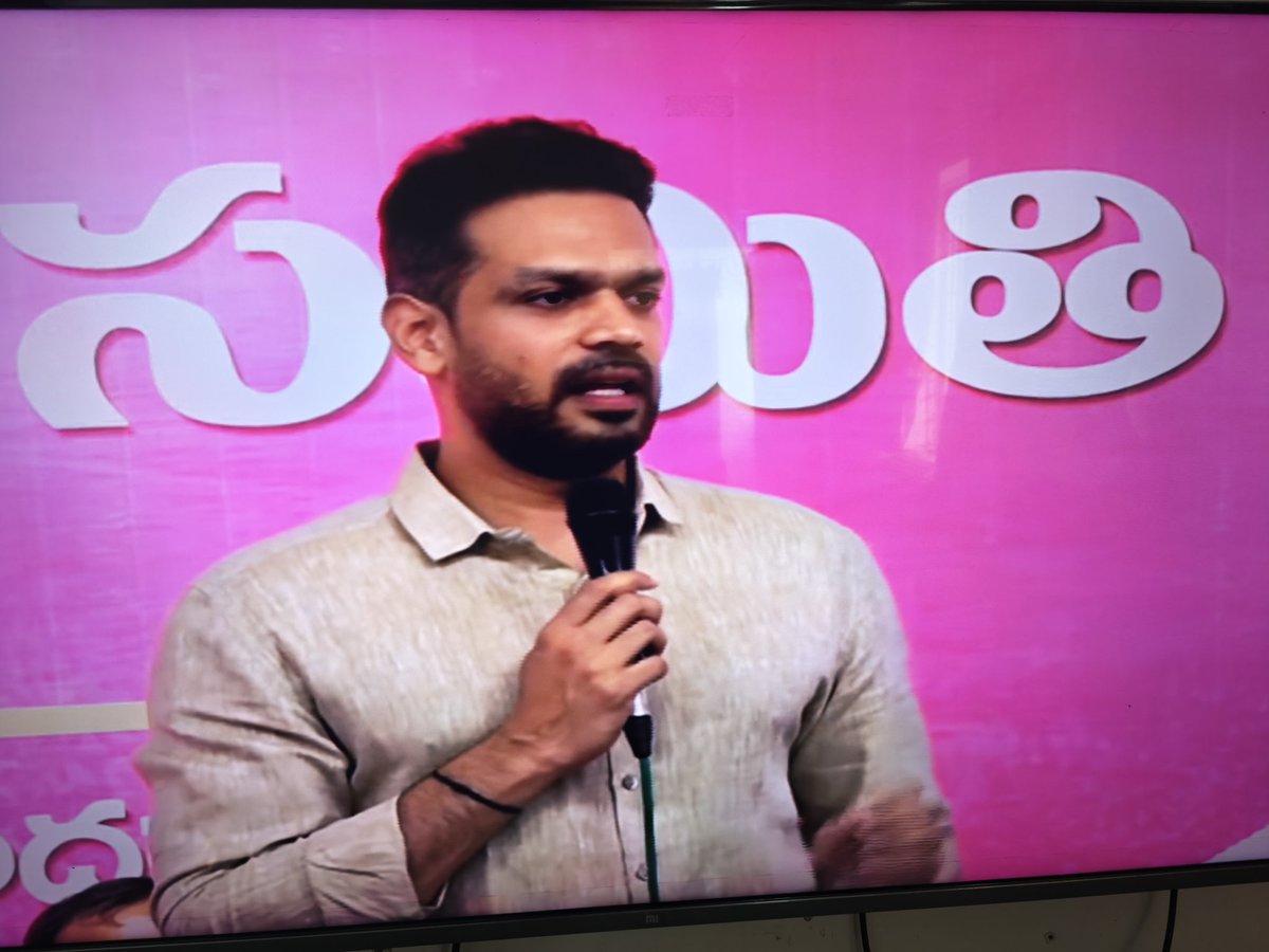 AditiPKS's tweet photo. 🔥 A Leader with Vision. A Voice for the People.
Karthik Reddy garu is not just a politician — he’s a people’s representative who listens, acts, and delivers.
@KarthikIndrAnna
#RajendranagarWithBRS
#BRSWave #YouthLeader #PeopleLeader
#BRSForTelangana #KTR
#VoteForDevelopment https://t.co/OUWUjtGuF1