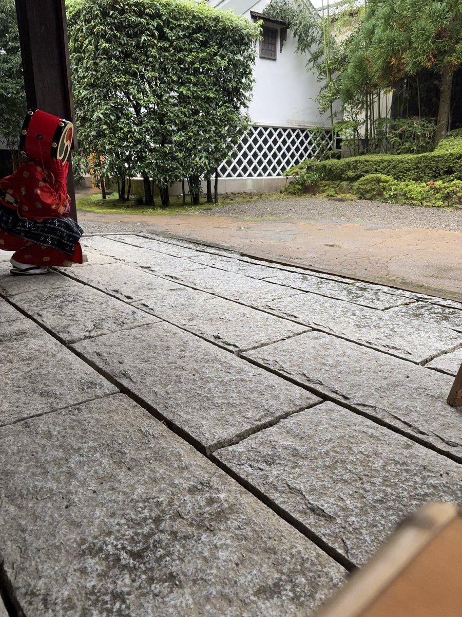 雨降っちゃった…。
